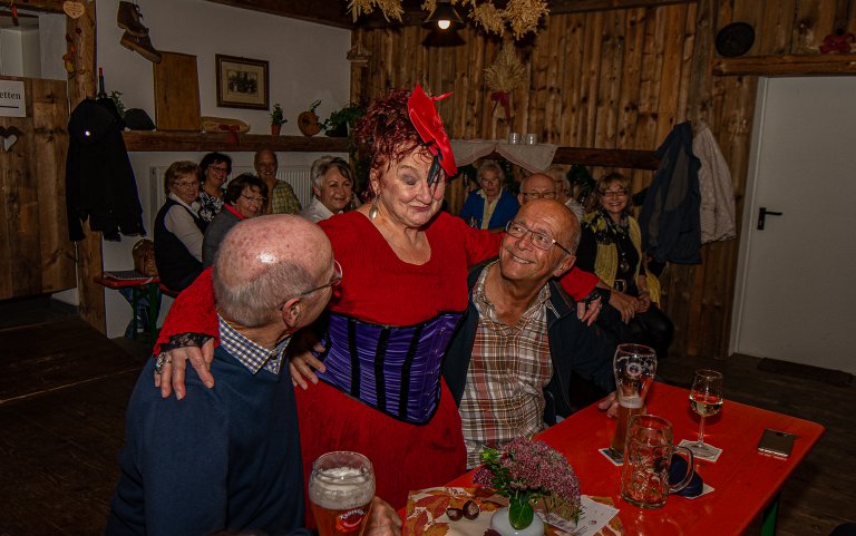 Grossansicht in neuem Fenster: Weinfest des REHAktiv-Teams in der Erbschänke in Draisendorf (2)